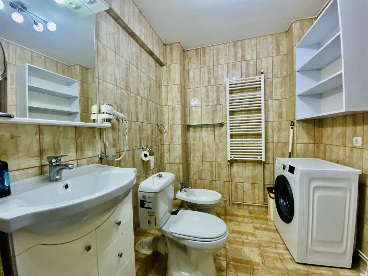 Central & Comfortable Studio ทาร์โกวิชเต ภายนอก รูปภาพ