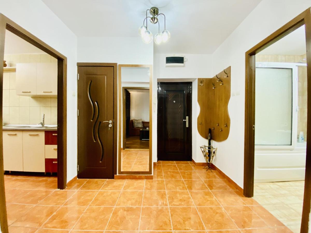 Central & Comfortable Studio ทาร์โกวิชเต ภายนอก รูปภาพ